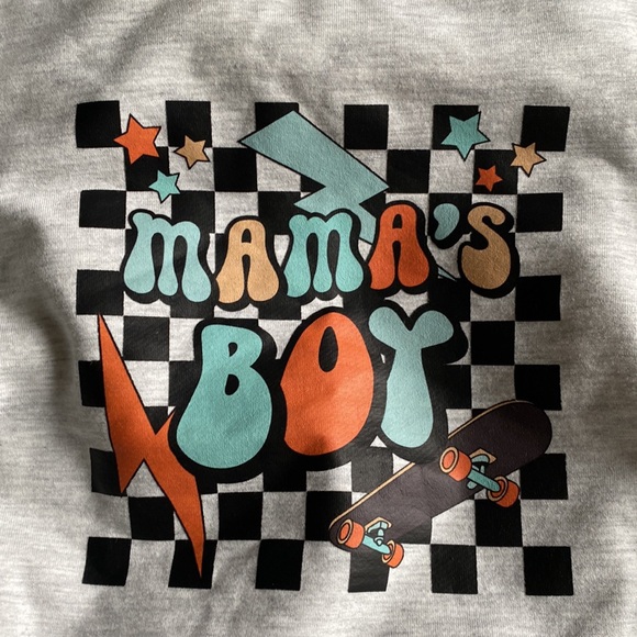Boys retro graphics “mama’s boy” gray long sleeve bodysuit. Size 12-18 months. - Picture 2 of 4